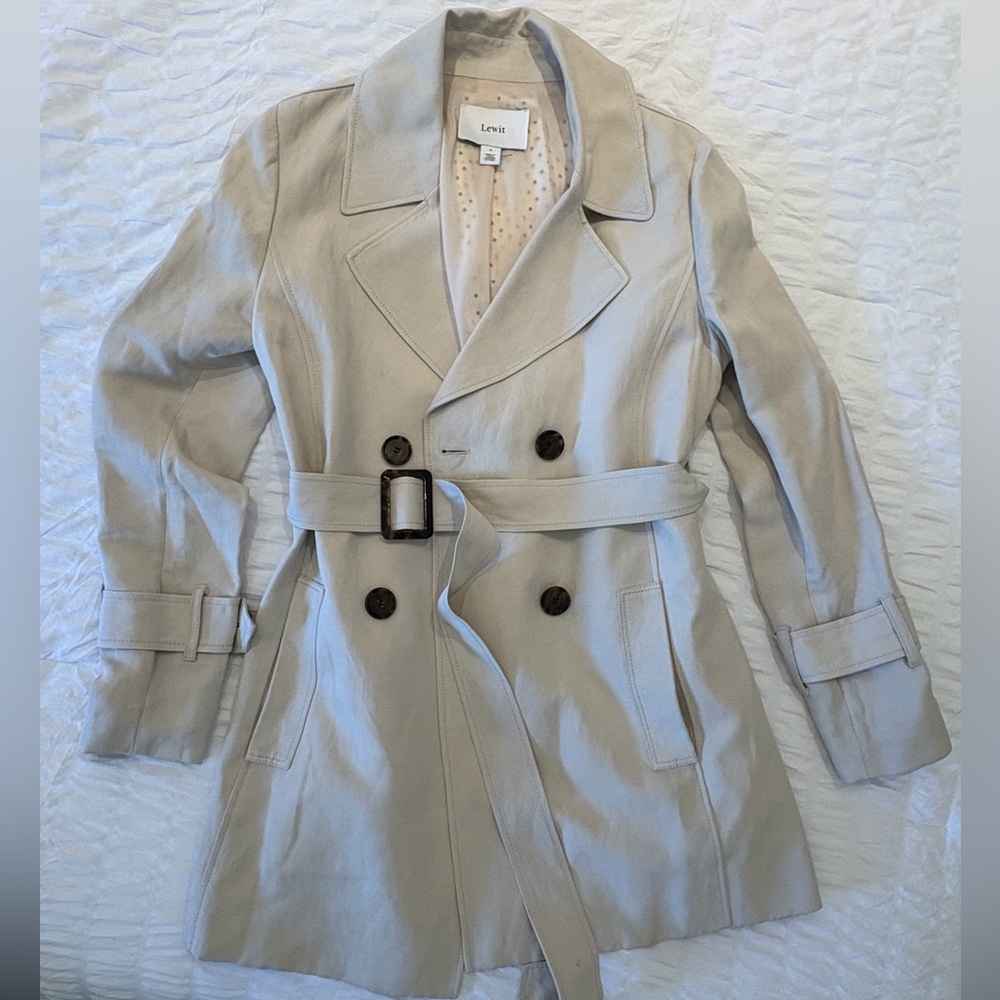 Lewit Cream Trench Coat Classic Tailored Design
